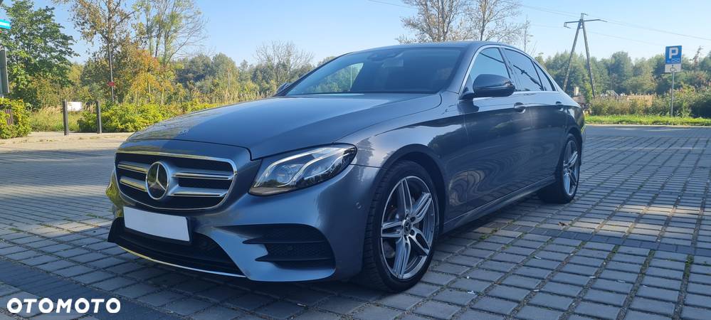 Mercedes-Benz Klasa E 200 CGI BlueEFFICIENCY Automatik - 1