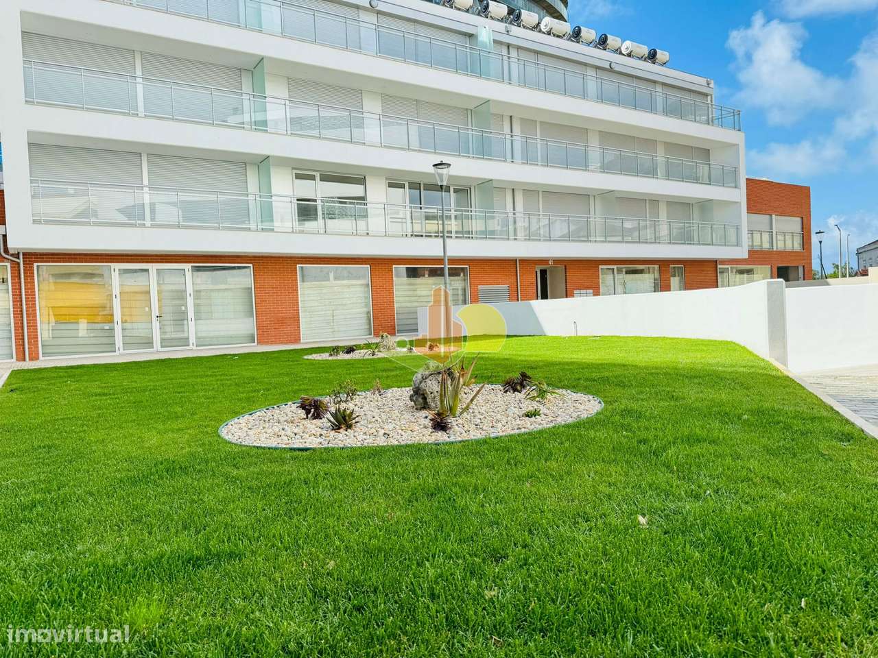 T2k Novo  c/ 2 parqueamentos - Grande imagem: 4/23