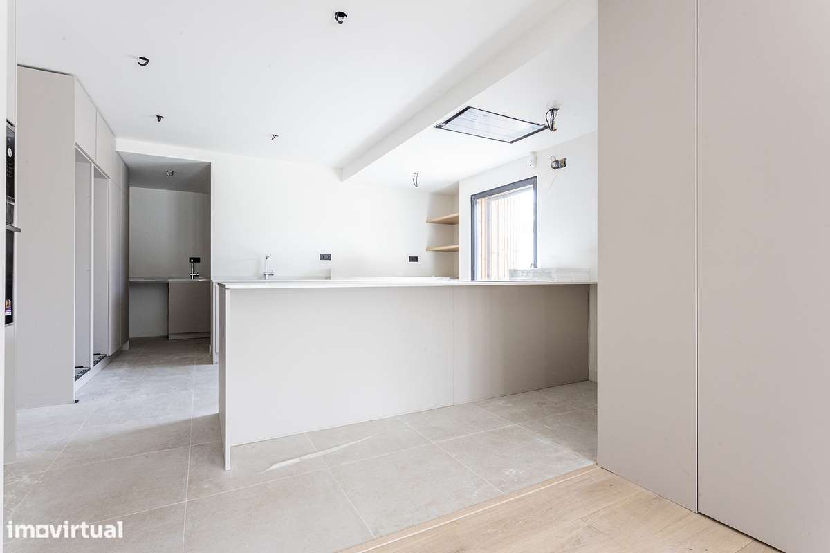 A estrear Villa T4 em Birre, Cascais-12