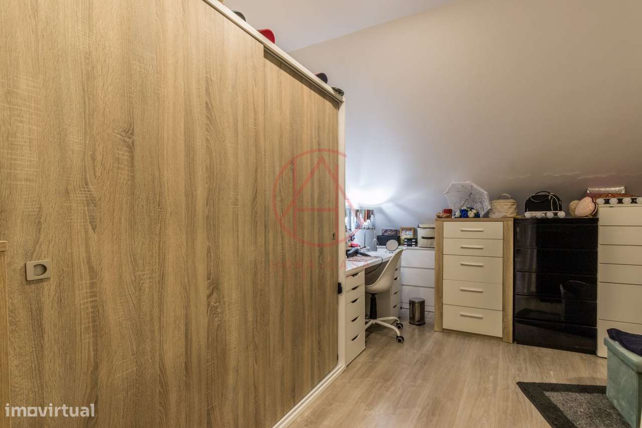 Moradia em Fernão Ferro – Privacidade, Conforto e Acesso rápido a - Grande imagem: 5/32