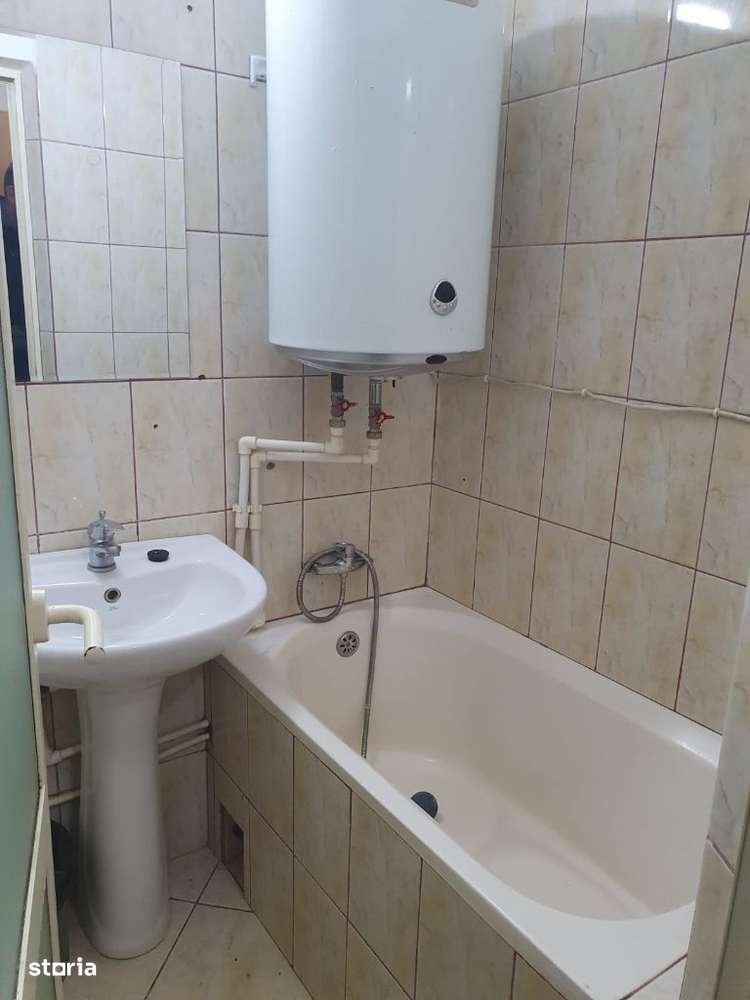 Inchiriez! Garsoniera, mobilata, utilata , zona Poarta 6 - Imagine principală: 5/5