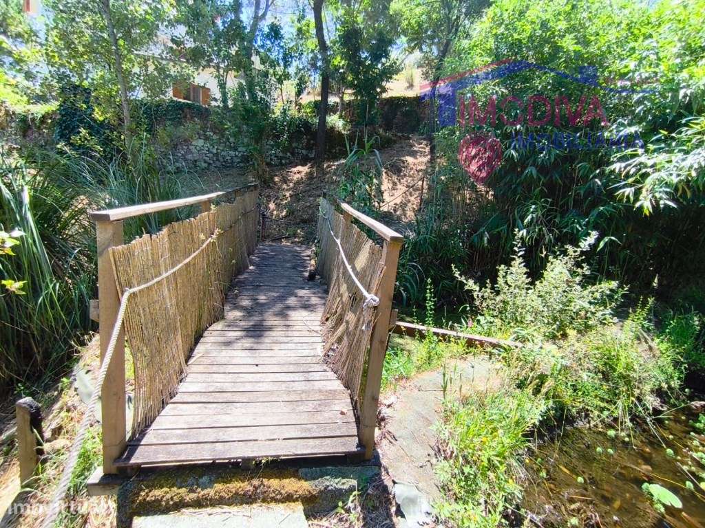 Propriedade com moradia, anexo, piscina e terreno com mais 2 ha-13