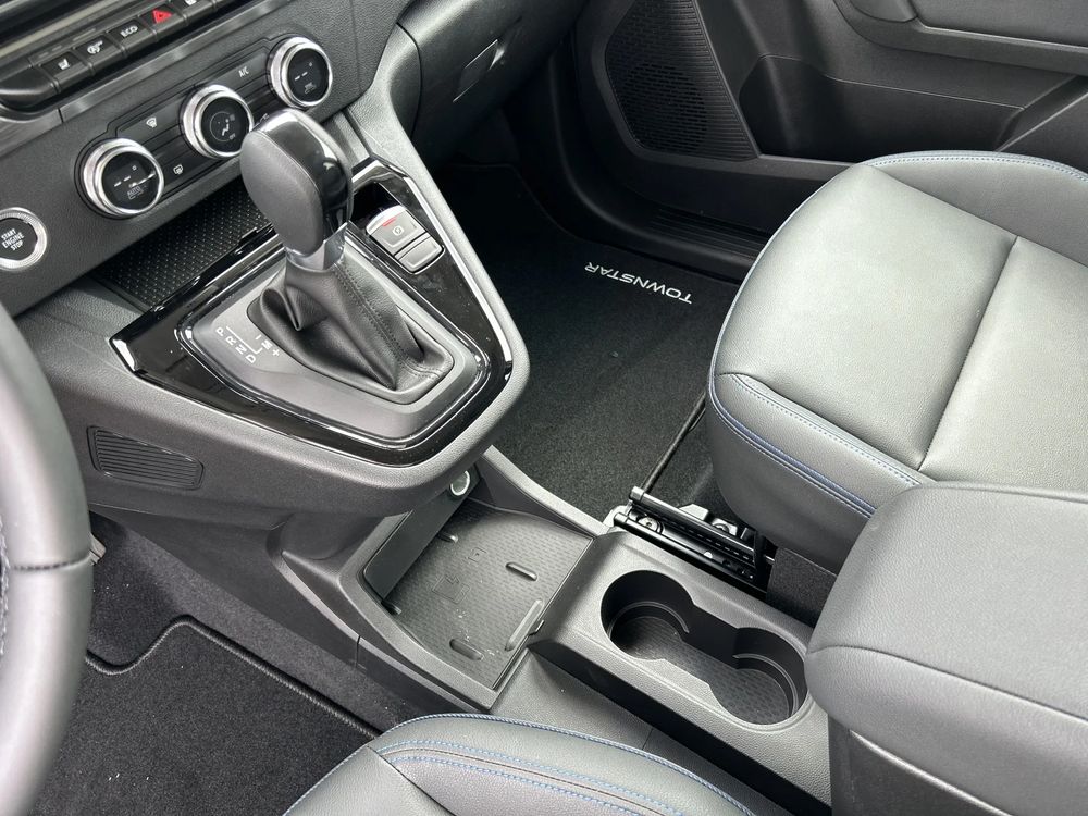 nissan townstar