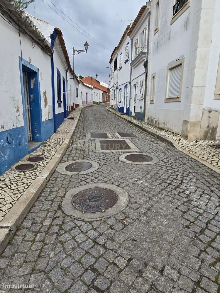 Moradia T1 situada na zona antiga do Castelo de Silves  uma das cidade - Grande imagem: 4/11