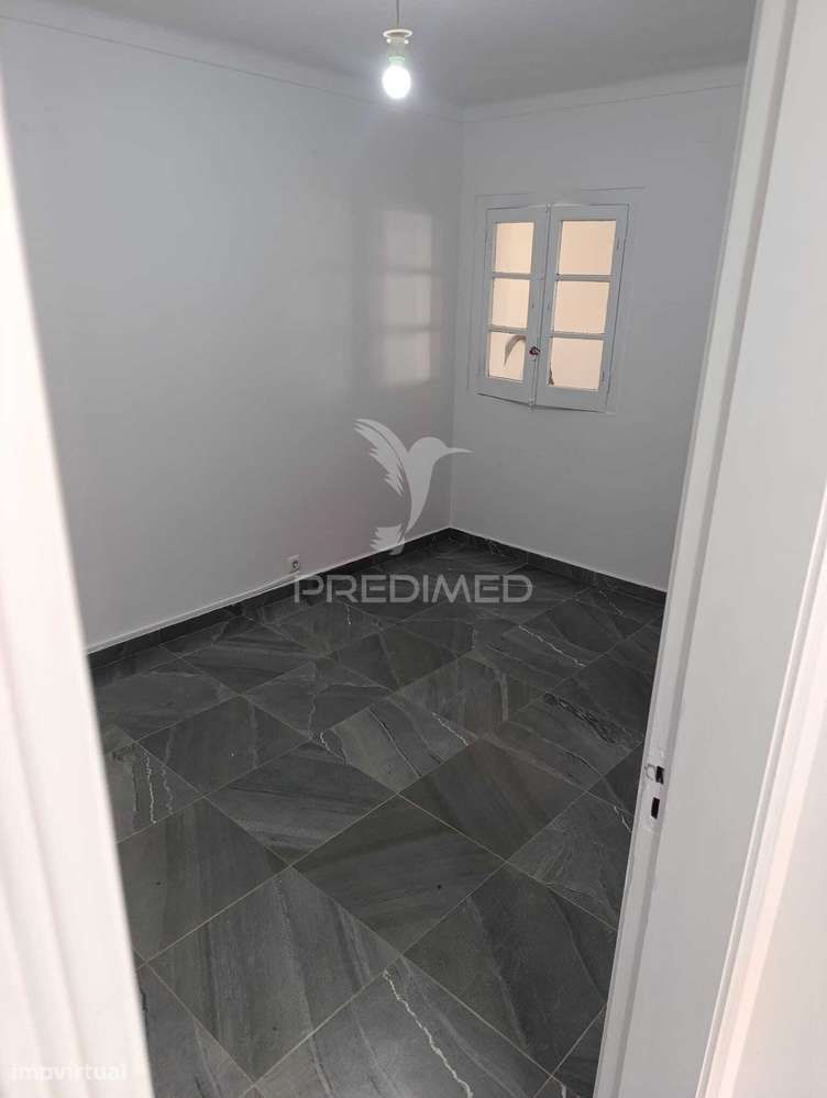 MORADIA TÉRREA- inserida num lote de terreno de 645m2-Elvas - Grande imagem: 3/37