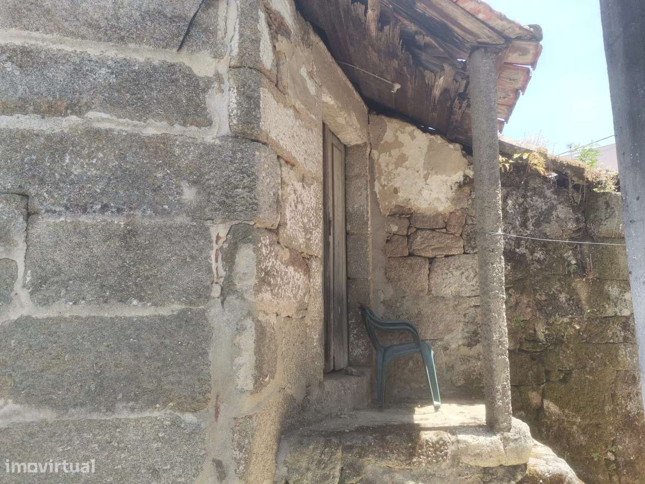 Casa para recuperar em Barqueiros, Mesão Frio-3