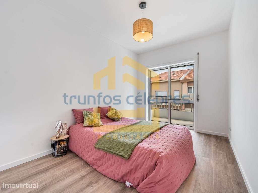 T2 Renovado com Vista Mar | em 2ª linha de mar, Caxinas - Vila do C...-8