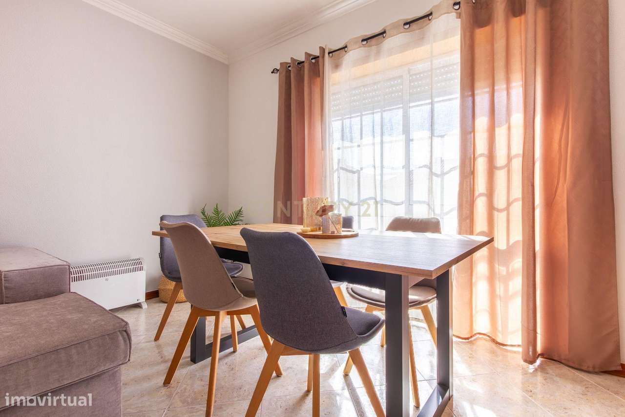 Quinta do Conde - Apartamento de 3 assoalhadas com arrecadação. - Grande imagem: 5/18