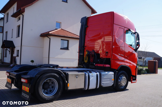 Volvo FH 4 EURO 6 GLOBETROTTER PEŁNY ADR NOWE OPONY CONTINENTAL - 4