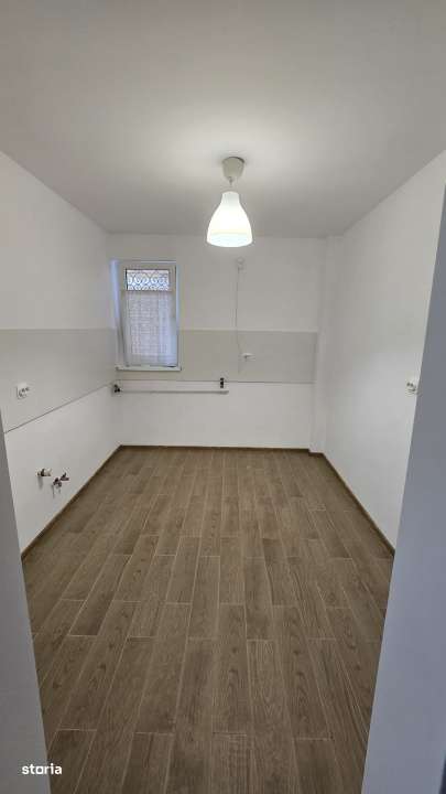 APARTAMENT 2 CAMERE DRUMUL TABEREI - Imagine principală: 5/12