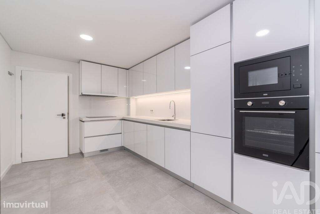 Apartamento T2 em Tavarede de 96,00 m2 - Grande imagem: 4/12