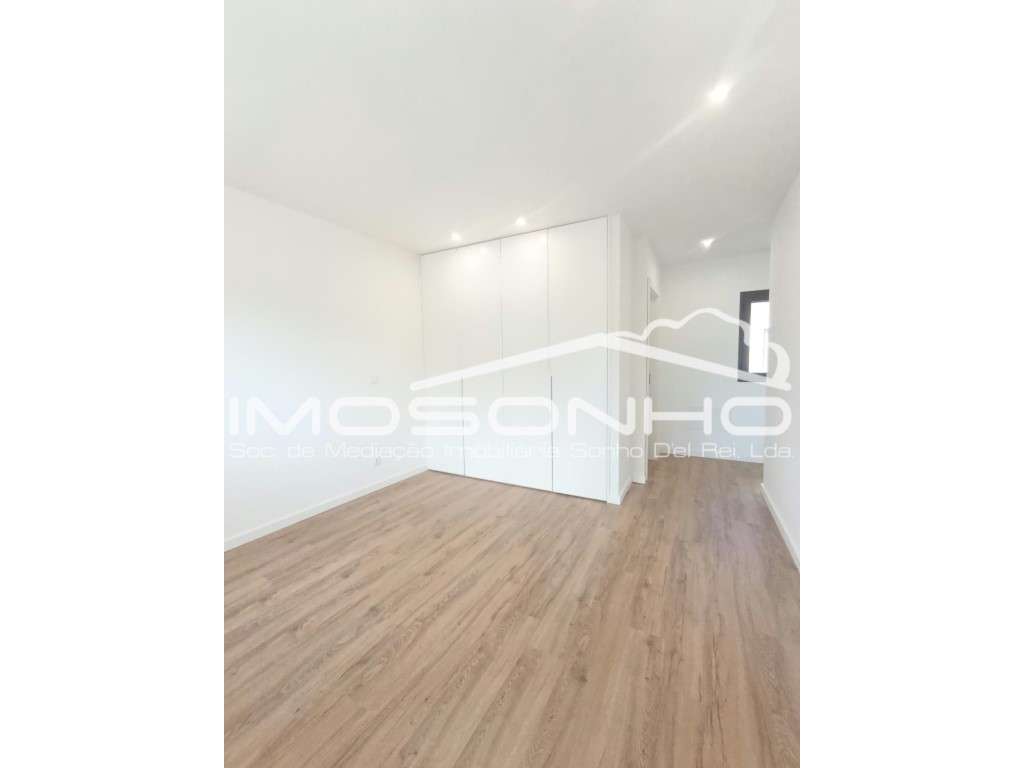 Moradia T2 Nova com Conforto, Modernidade e Eficiência-8