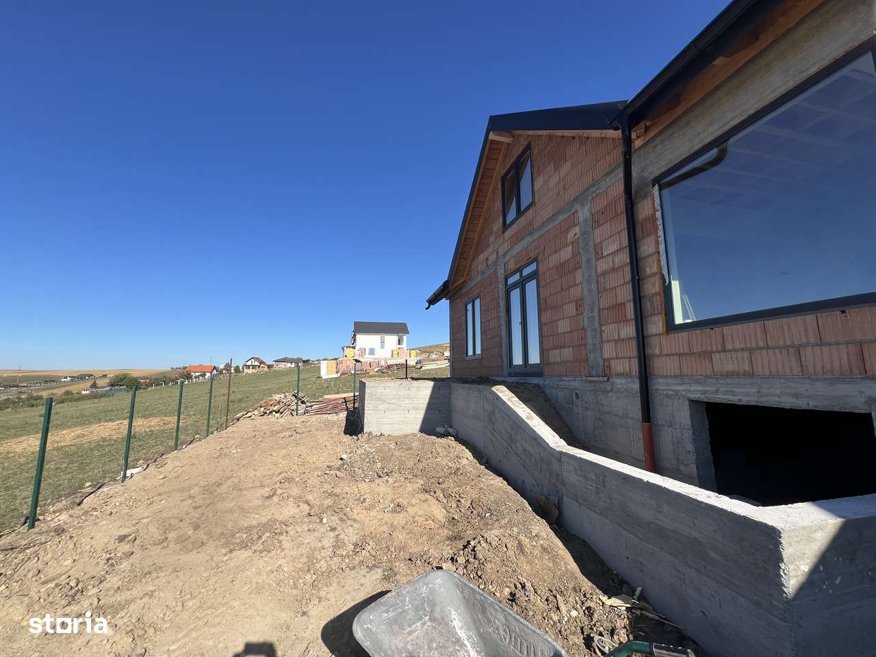 Casa individuala cu teren 350 mp - pivnita- Șura Mare-2