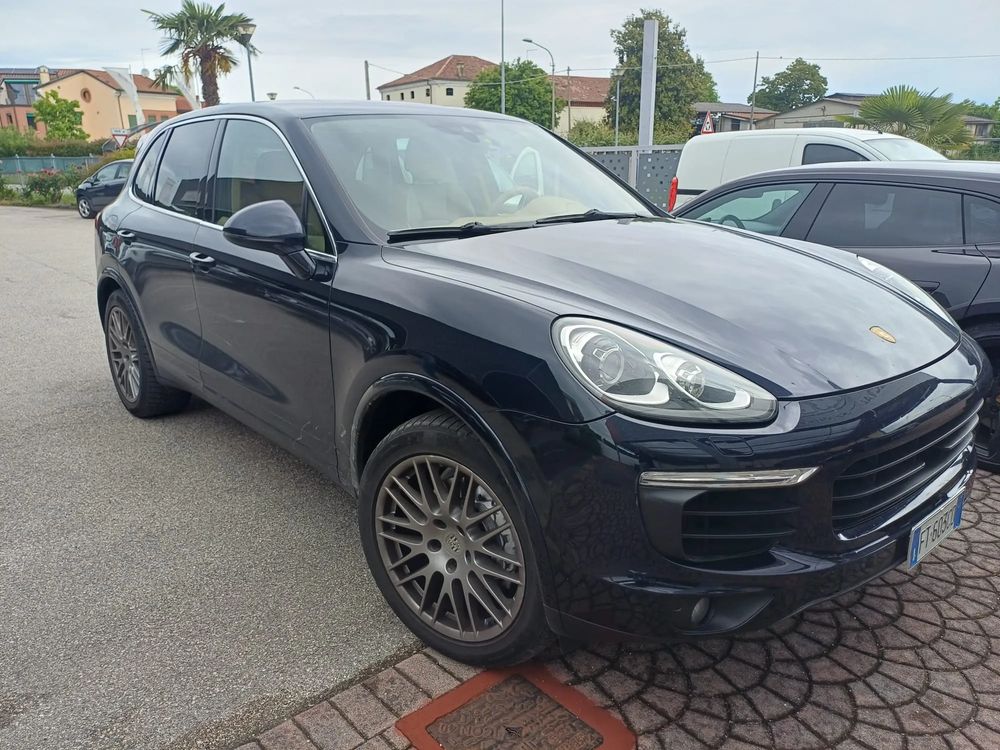 Porsche Cayenne II (2010-2017) Platinum Edition 2014