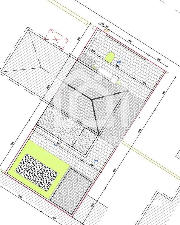 Moradia T3 ao centro de Pereiró com piscina. Aproveite!-37