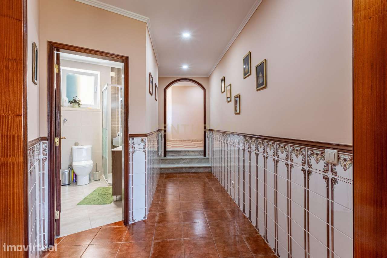 Moradia T4 térrea com lote de 1.600m2-10