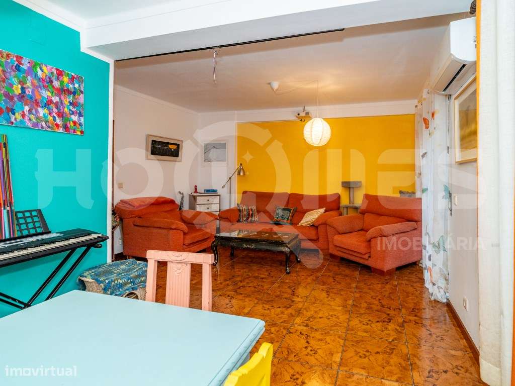 Apartamento T3 | Garagem | Arrumos | Centro Histórico-11