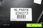 Revestimento da porta Mercedes CLA C118 A1187305900 - 13