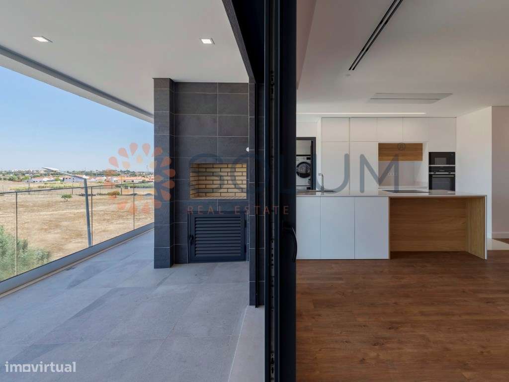 T3 com 3 Suites e Terraço em U - Montijo - Grande imagem: 1/26