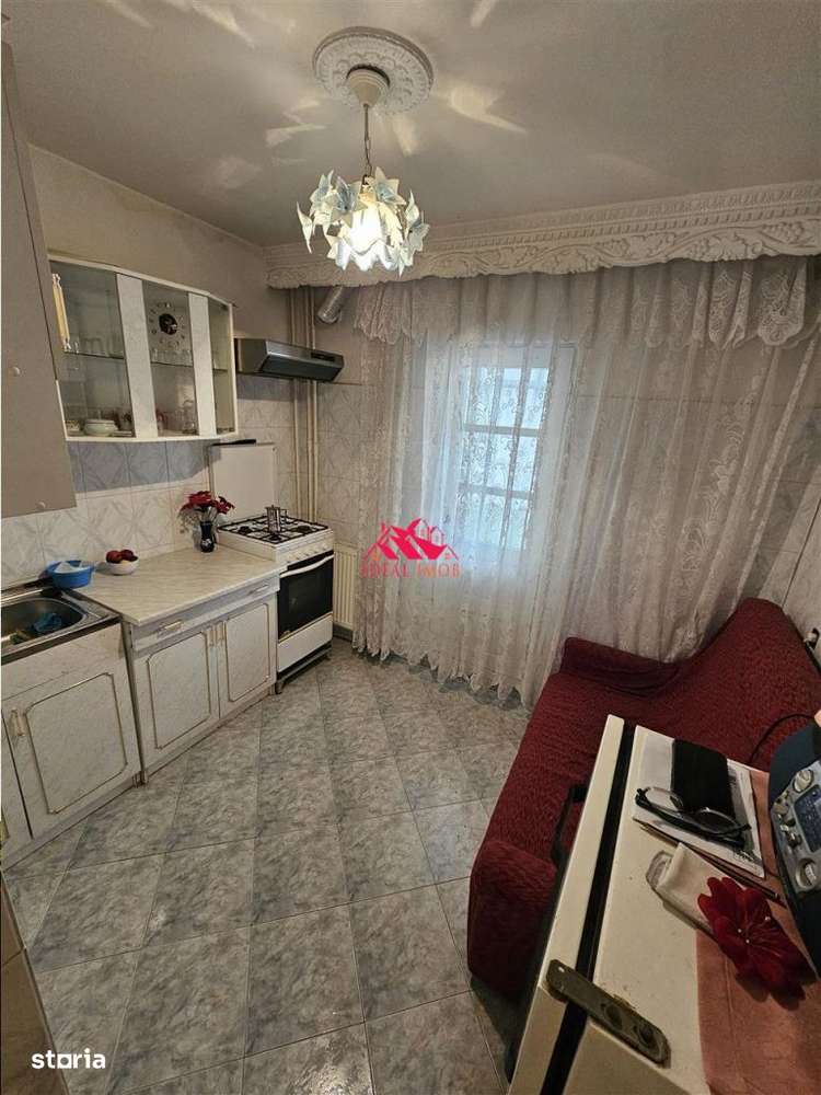 Apartament 2 Camere Decomandate Etaj 1-2