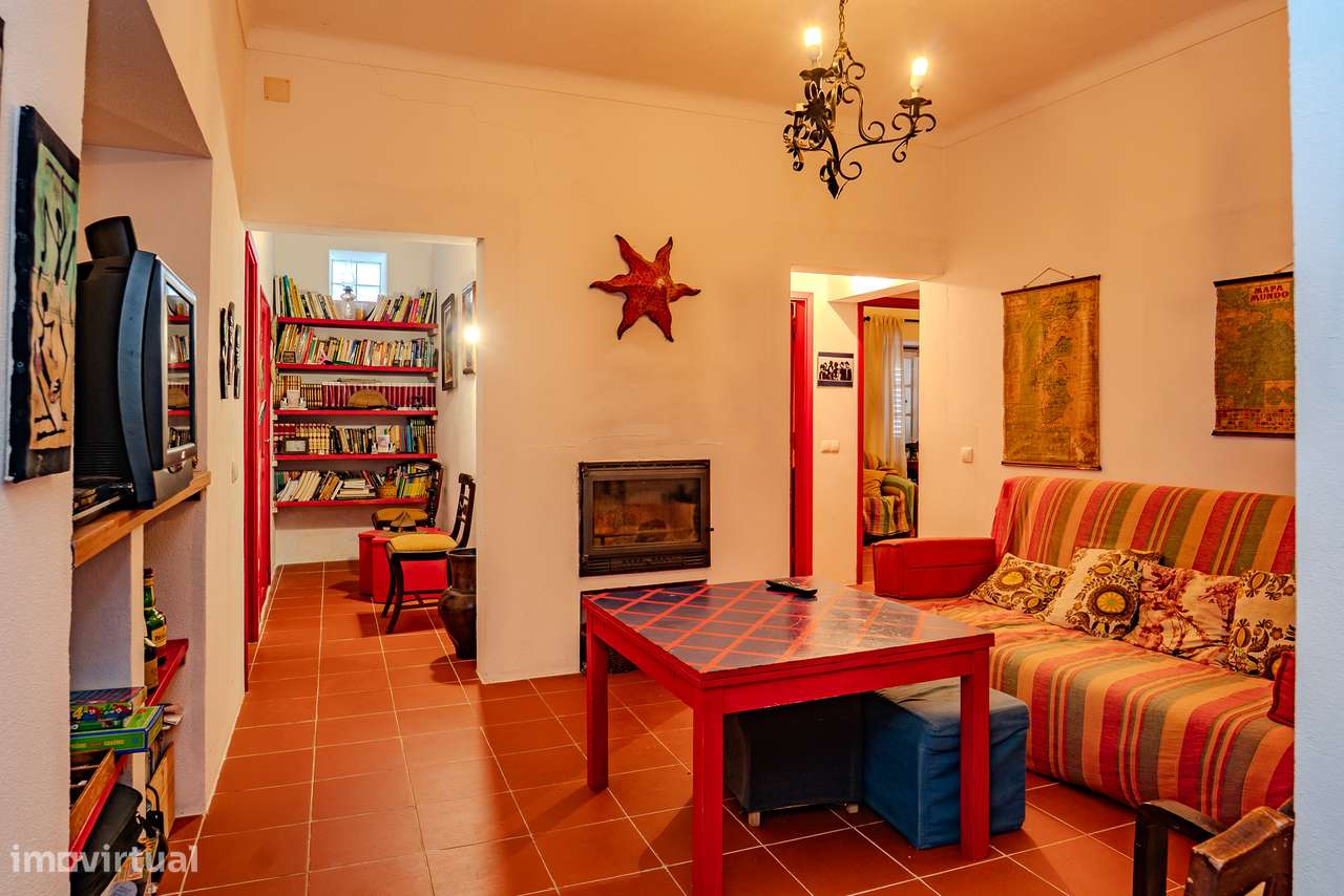 CASA COM QUINTAL | PARA VENDA | FALCOEIRAS-22