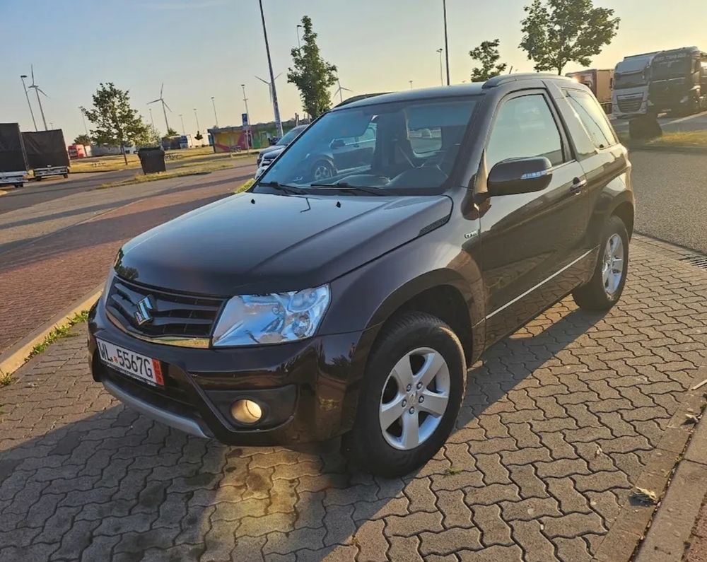 Suzuki Grand Vitara 1.9 DDiS Black&White DPF 2013