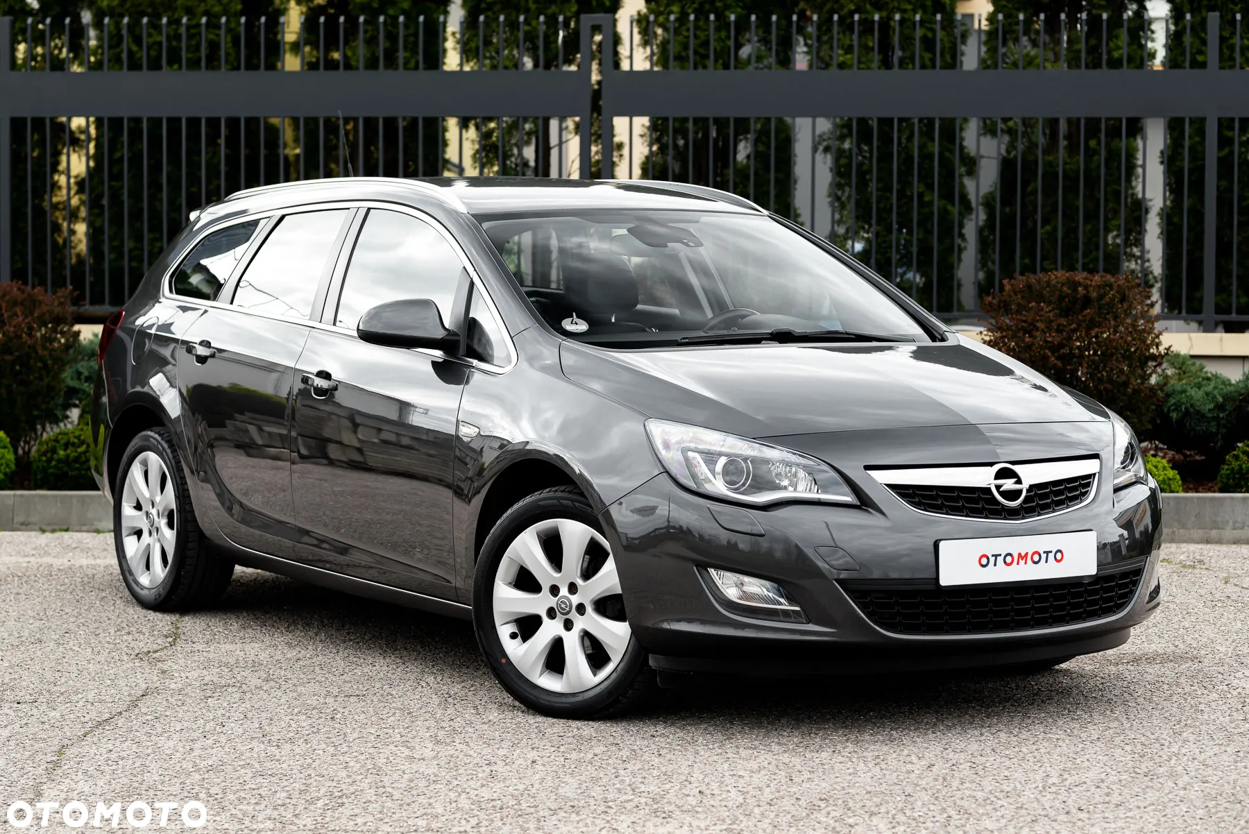 Opel Astra 1.4 Turbo Automatik Cosmo - 2