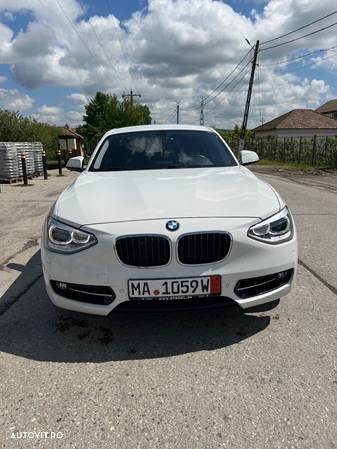 BMW Seria 1 118d Sport Line - 1