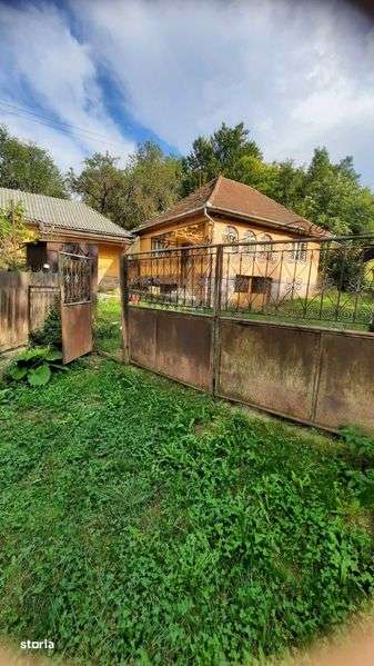 Casa si gradina de vanzare - Imagine principală: 5/8