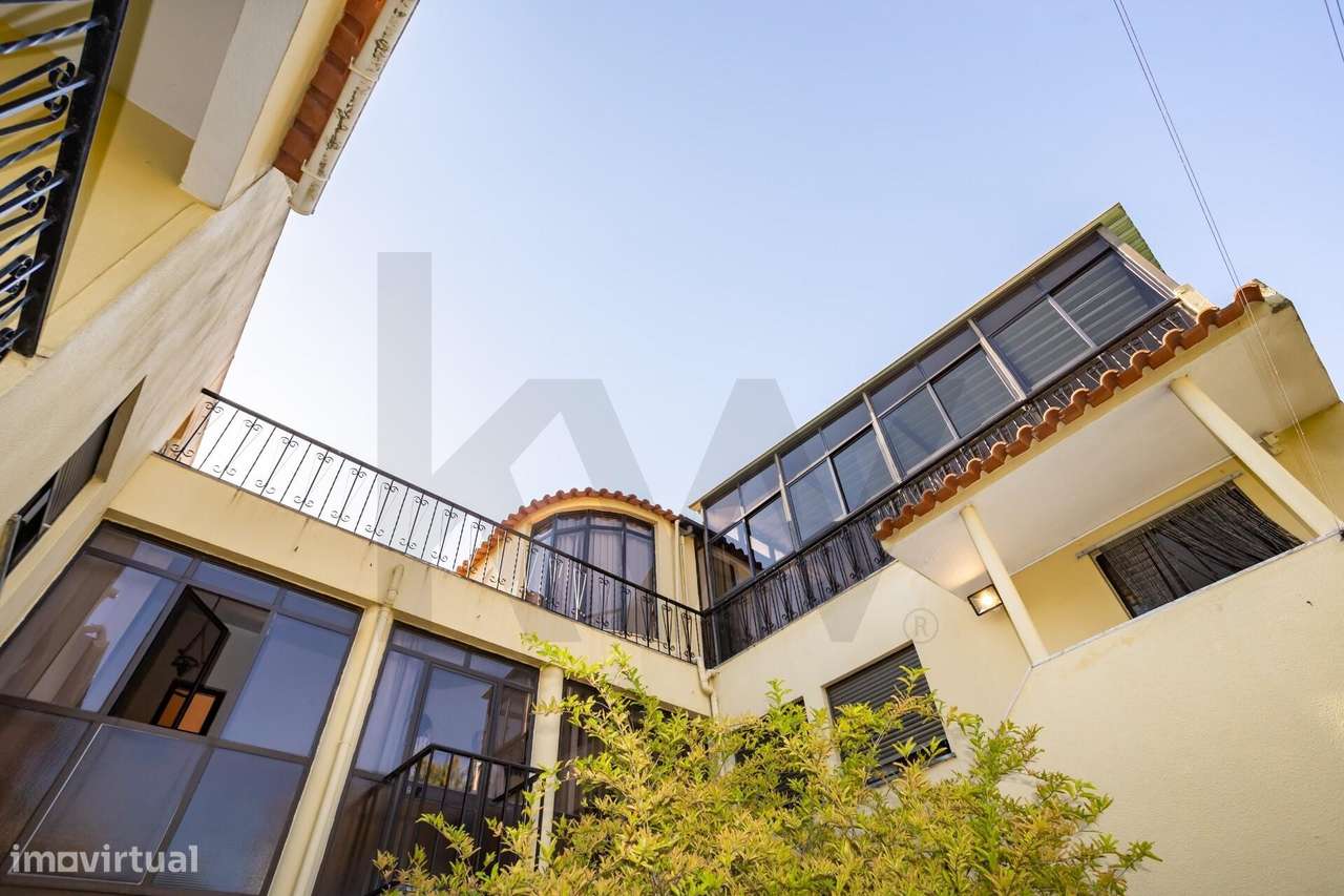 Fantástica Moradia T4 (10 Divisões) com Terreno de 869 m2 – Imenso Pot-40