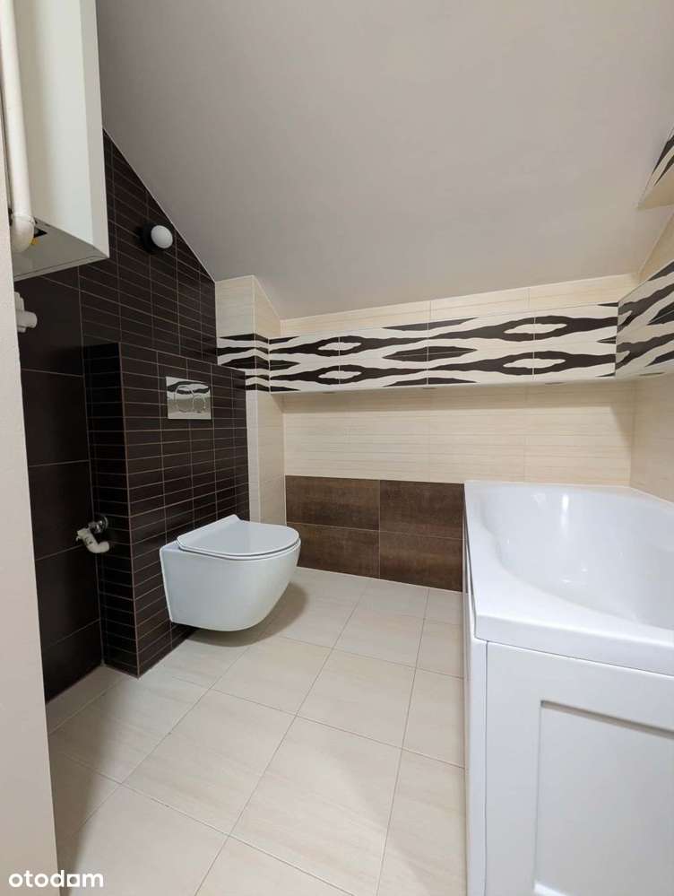 Atrakcyjne z halą garażową i komórką-13