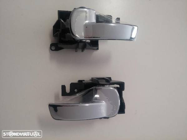 Puxador  muleta interior porta esquerdo / direito  nissan navara D40 2005 a 2015 (novos) - 1