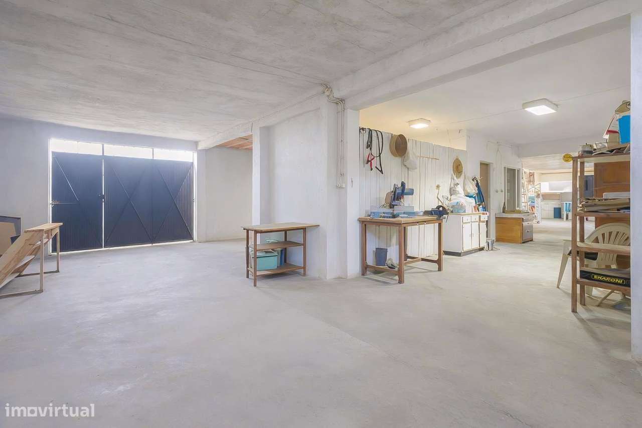 Moradia T8 na Póvoa do Varzim | Oportunidade de Investimento com...-49