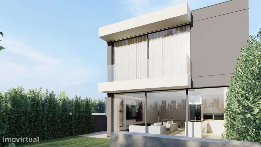 Vendo moradia nova T4 com arquitetura moderna junto a praia - Grande imagem: 5/10