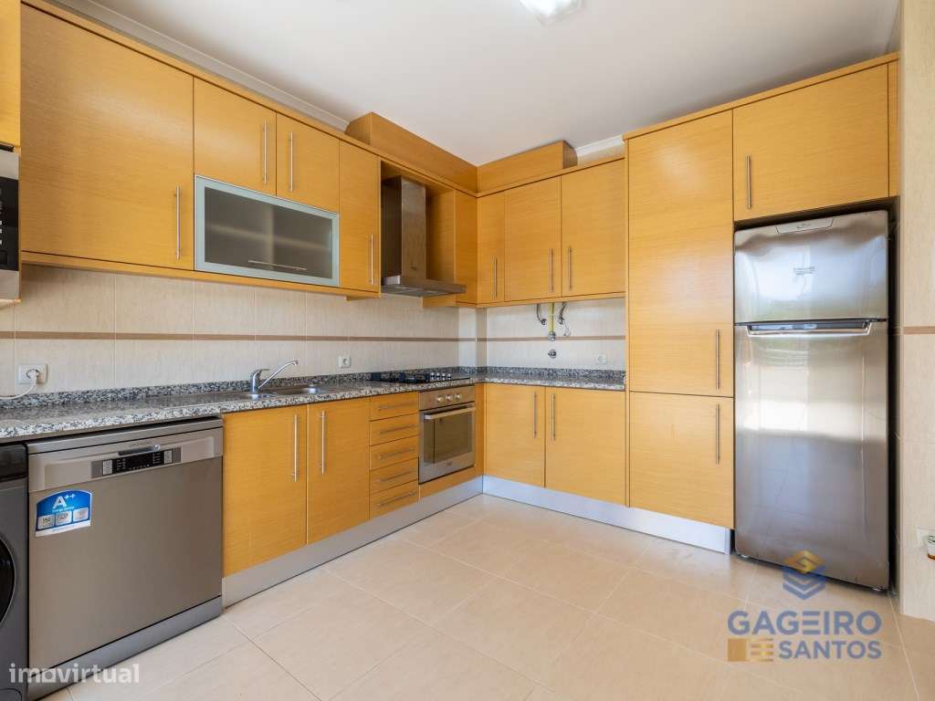 Apartamento T3 a poucos minutos da Baía de São Martinho do Porto-9