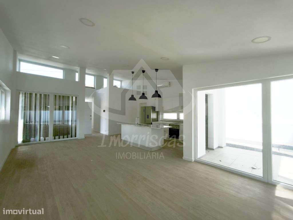 Moradia térrea V3 com piscina e excelente localização no Alto do Ín...-17