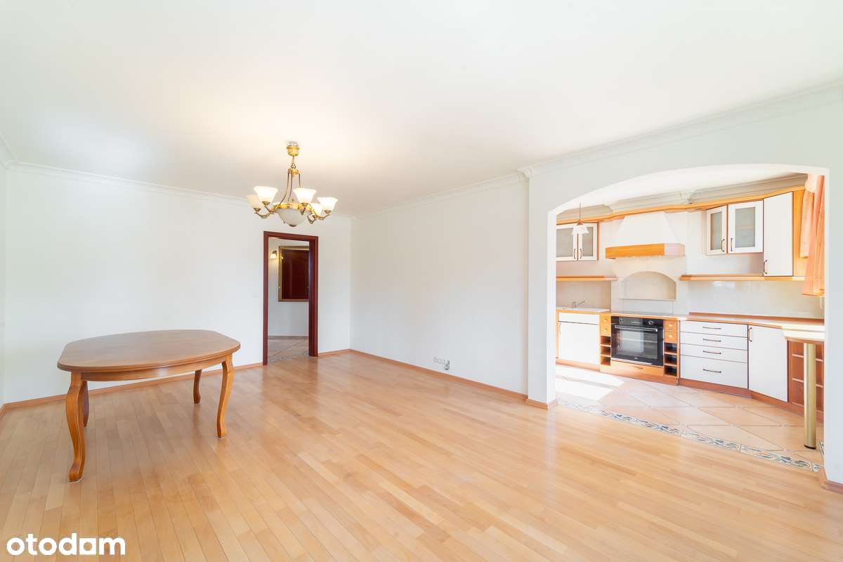 Przestronny apartament w stylu klasycznym– ul. Wyszyńskiego 40 - Pełny obrazek: 3/12