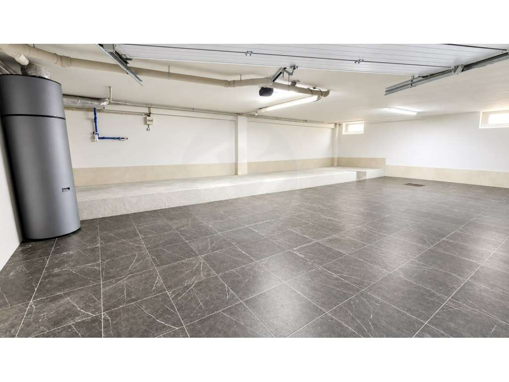 Moradia T2+1 Totalmente Remodelada em Árvore Vila do Conde-39