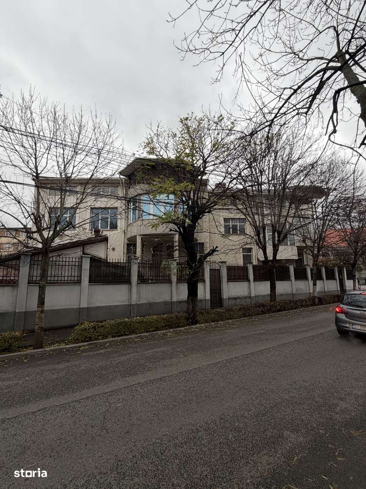 Spațiul comercial  km o Craiova-0