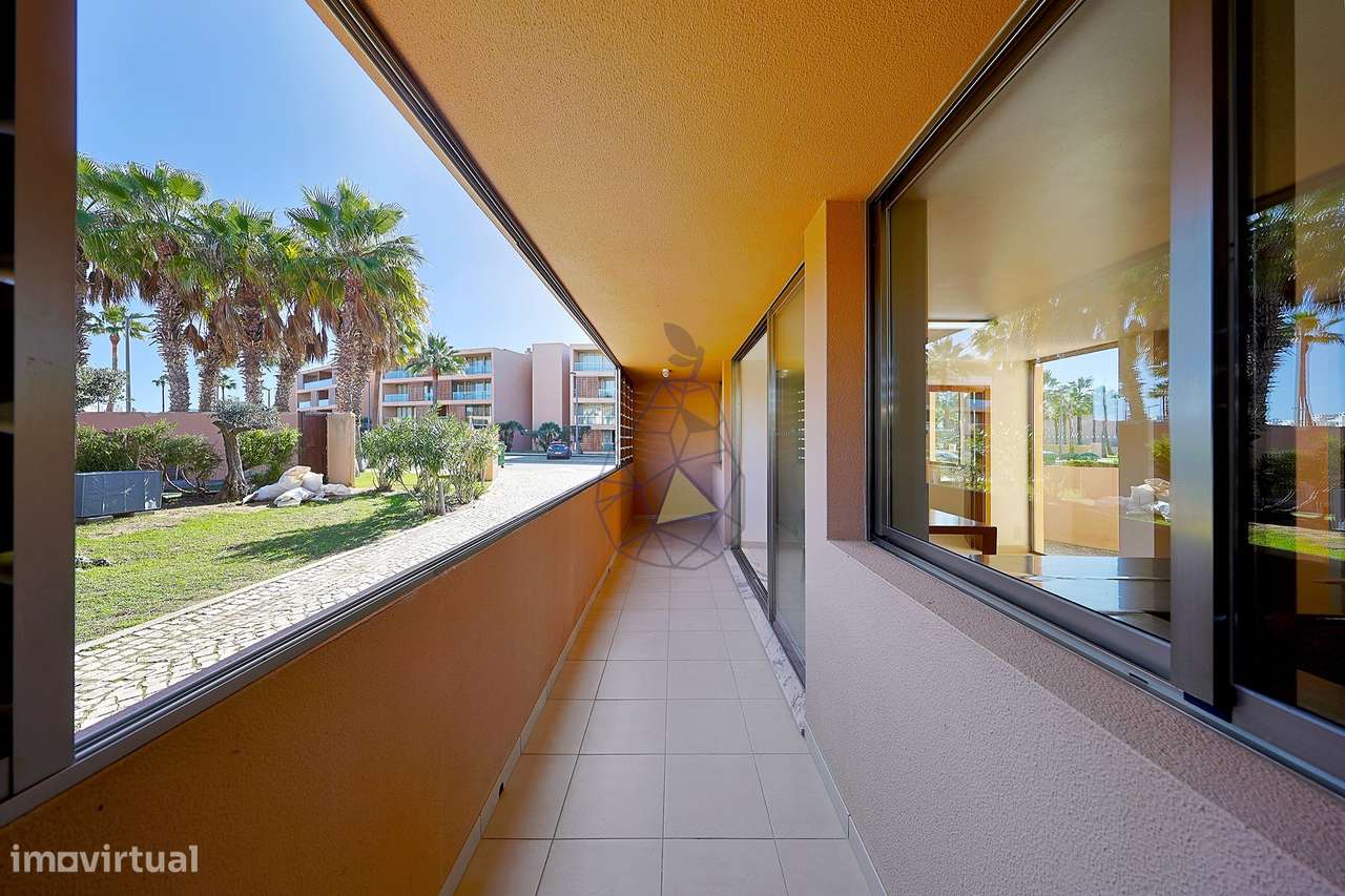 Moradia T4 Moderna em Condomínio Privado com Segurança 24h - Salgados - Grande imagem: 4/60