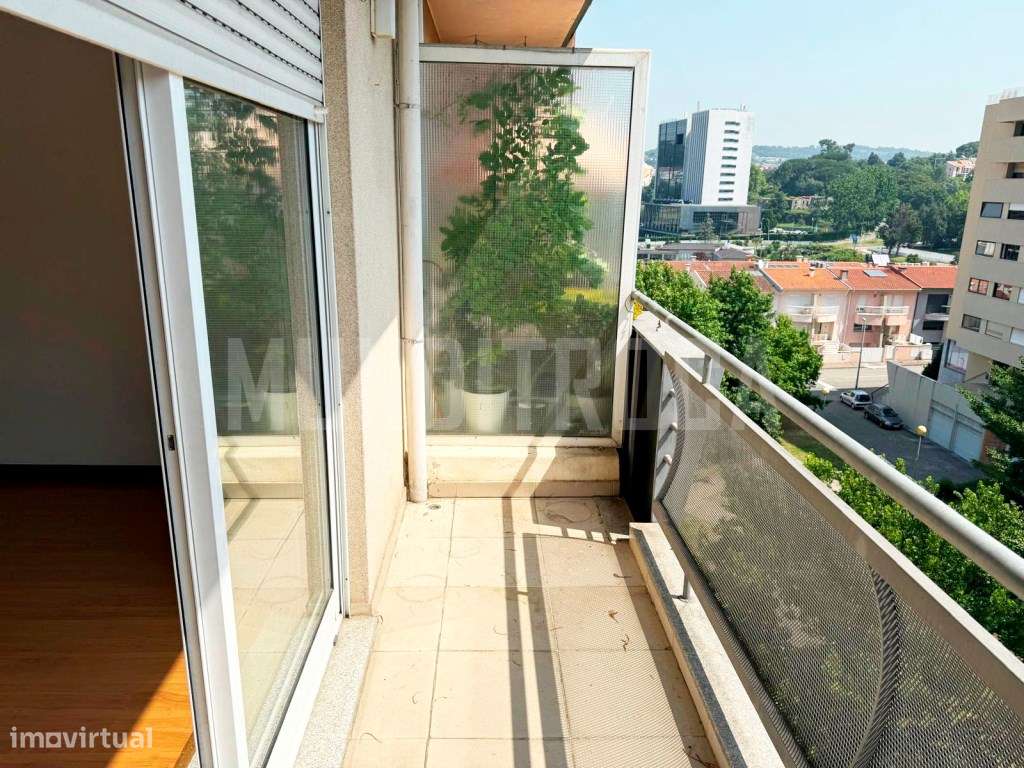 Apartamento T2 Nogueiró-16