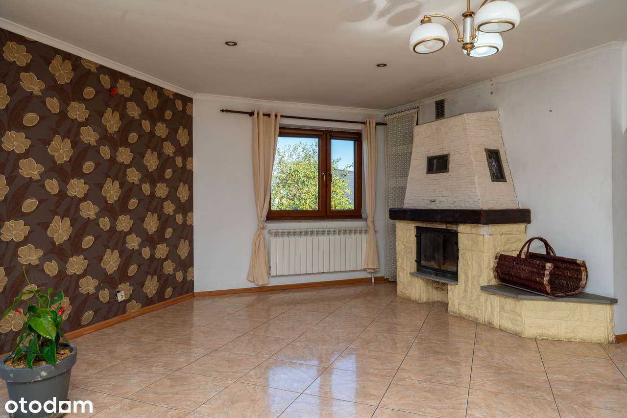 DOM Z POTENCJAŁEM I DWOMA NIEZALEŻNYMI MIESZKANIAMI – RADOCZA.-6