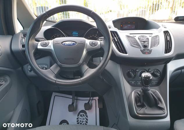 Ford C-MAX - 12