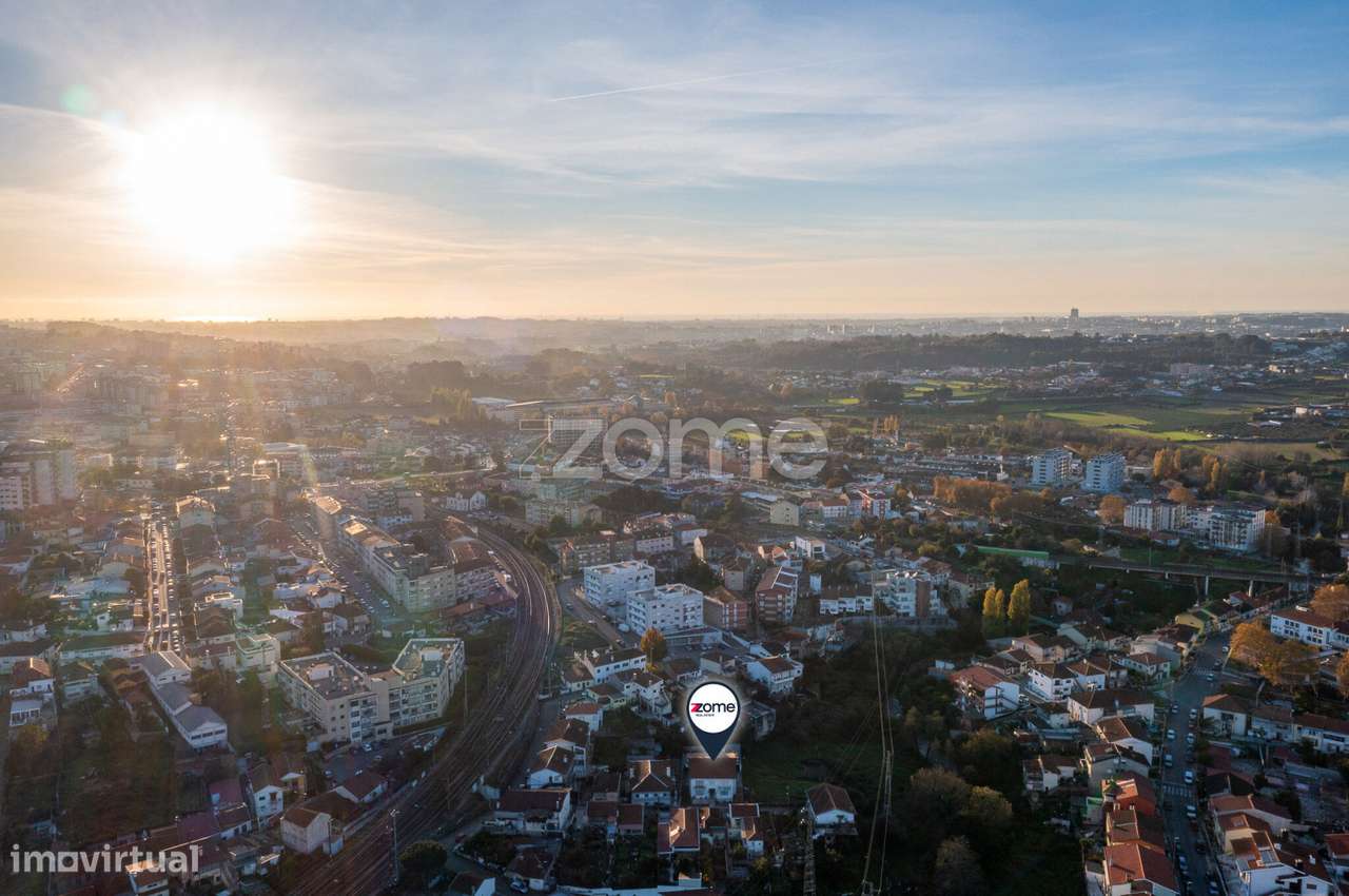 Apartamento T3 em Ermesinde com garagem Box-36