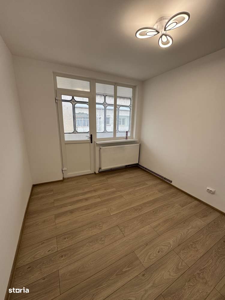 Vand apartament 2 camere decomandat-6