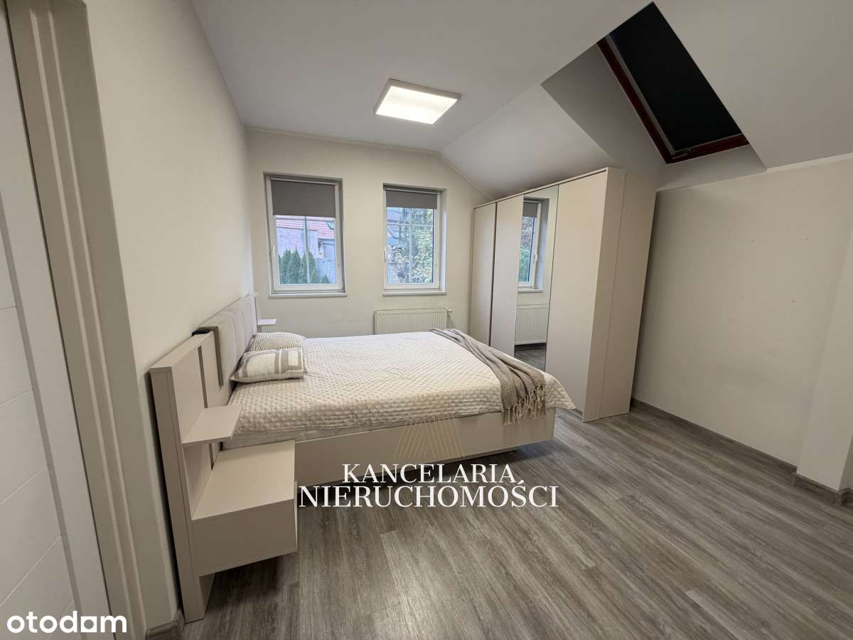 Duże mieszkanie + dwa miejsca parkingowe!-5