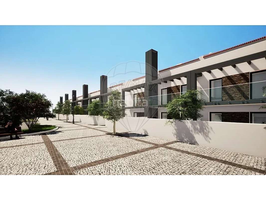 Moradia T2 para venda - Grande imagem: 2/9