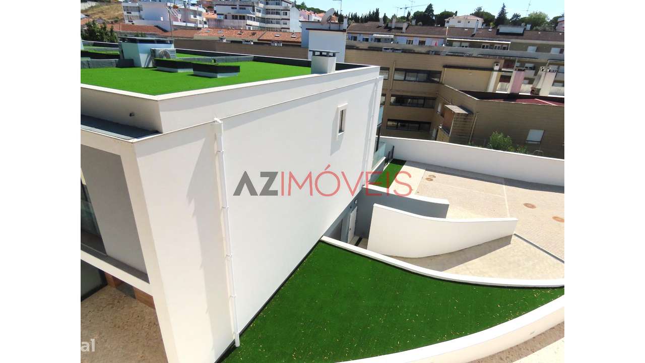 MORADIA NOVA T4 NO CENTRO DE LEIRIA-37