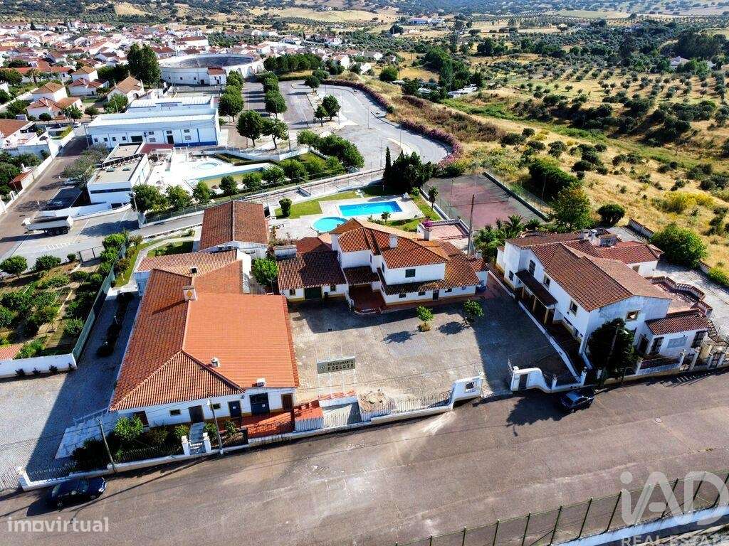 Comércio diverso T6 em Terrugem E Vila Boim de 467,00 m2 - Grande imagem: 3/30