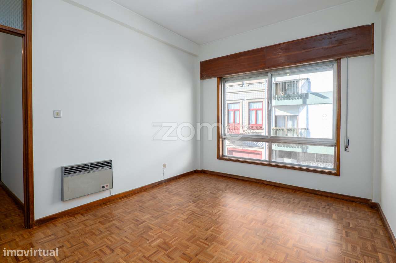 Apartamento T3+1 com Terraço 35m² – Ideal para Família ou Investime...-11